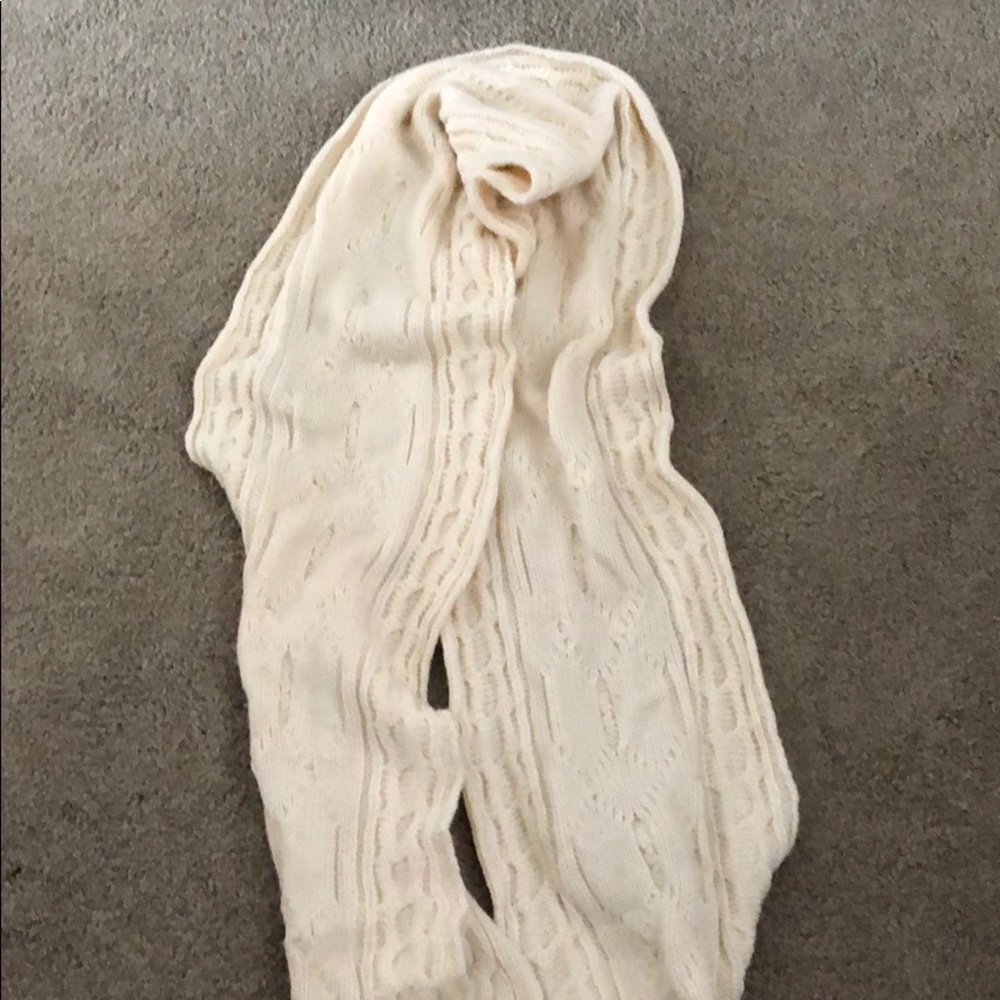 Cream scarf, long and soft